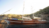 Sailing yacht DEAR LILA